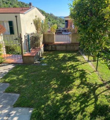San Terenzo Apartamento | Oasi Verde 2