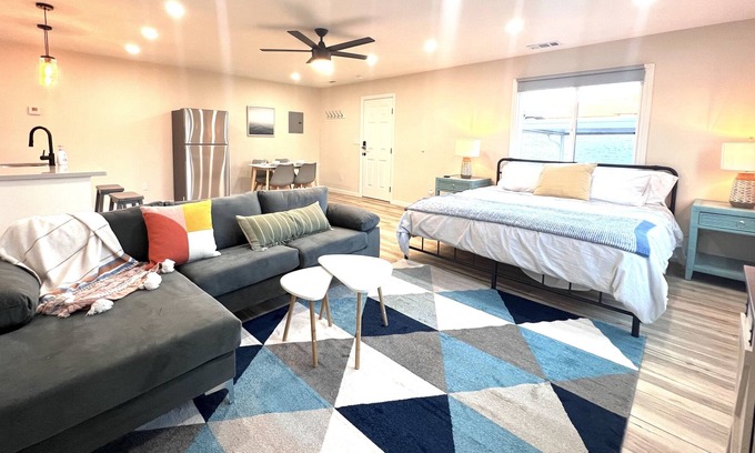 Ashland Apartamento | Oasis Away from Home - Newly remodeled & 5 Min to Downtown