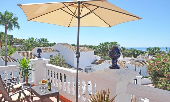 Oasis del Capistrano Apartamento | Bonito y moderno apartamento Tetuan 49 en Oasis de Capistrano