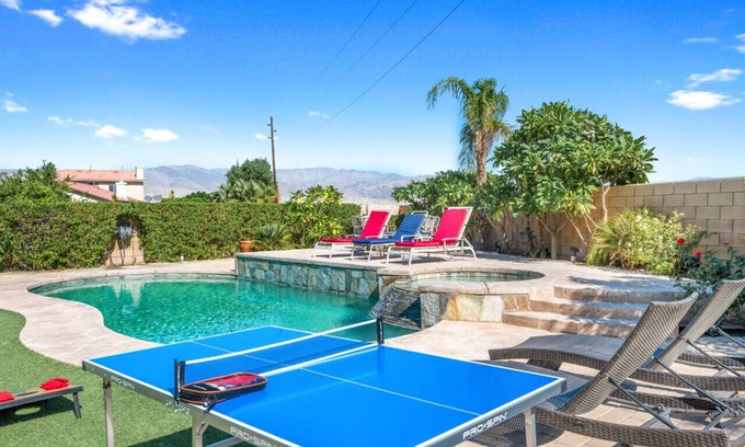 Indio Casa | Oasis in the sun - Pool/Spa/Ping Pong/Bbq, Gorgeous mnt views!