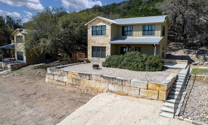 Concan Cabina | Oasis Lodge #2 on the Frio