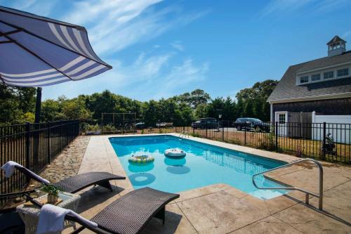 Orleans Casa | Oasis near beach Pool large yard and airy kitchen