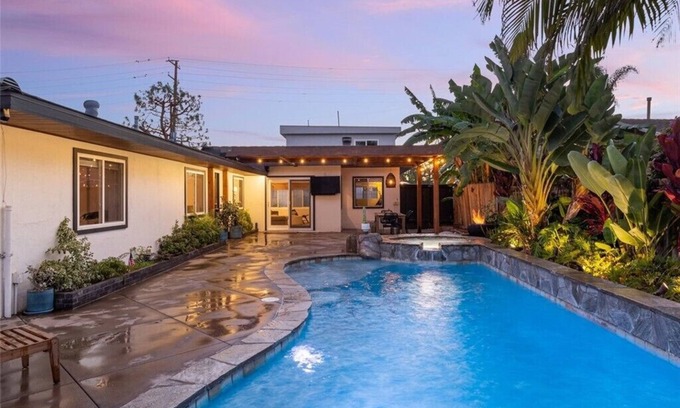 East Side Costa Mesa Casa | Oasis OC Pool/Spa 8 min 2 Beach