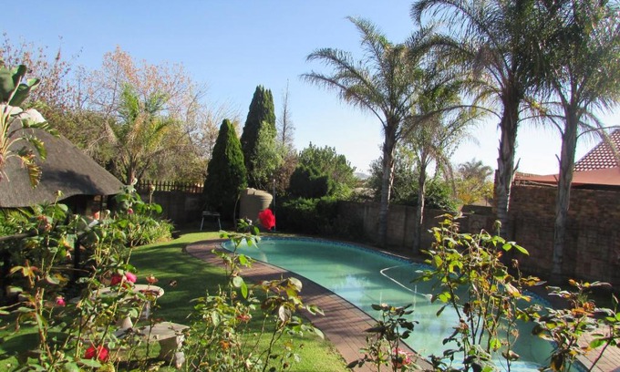 Emalahleni Casa | Oasis Of Life Guest House