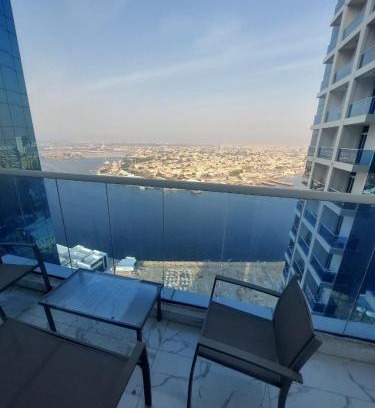 Ajman Apartamento | Oasis tower family apartment 2302