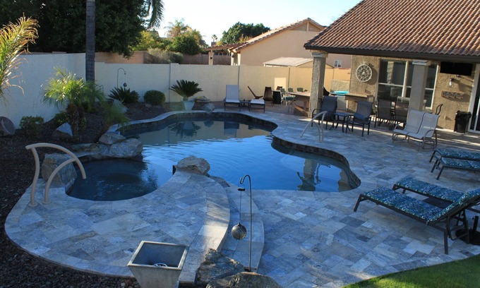 Steeple Hill Casa | OasisEverAwesome - 4bd/ heated pool & spa optional