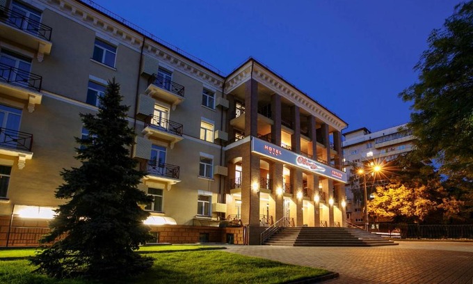 Solomjanskyj Hotel | Oberig Hotel