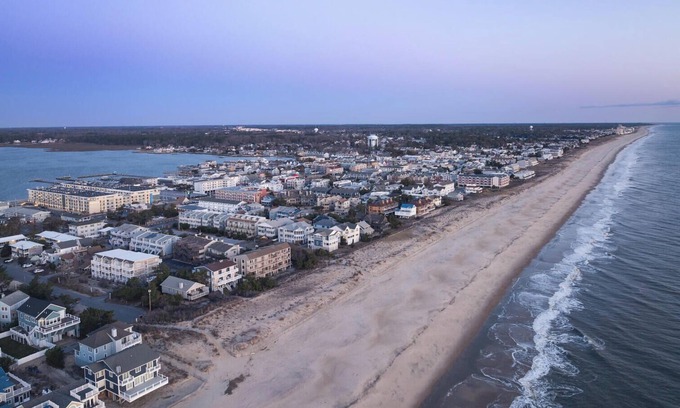 Dewey Beach Casa | Ocean Block Oasis: 5BR Home w/ Game Room & Ocean Views! Sleeps 14 Comfortably