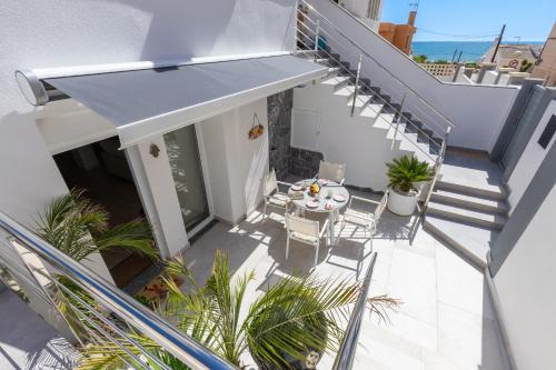 El Moncayo Casa | Ocean Blue Eyes by Fidalsa