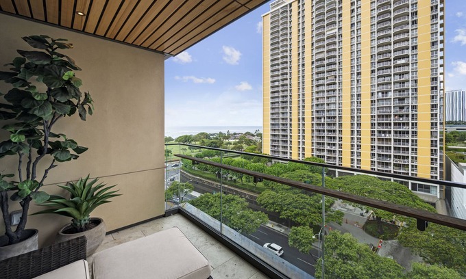 Ala Moana Condominio | Ocean-City Exclusive Park Lane Condo by the Beach w/Fabulous Amenities