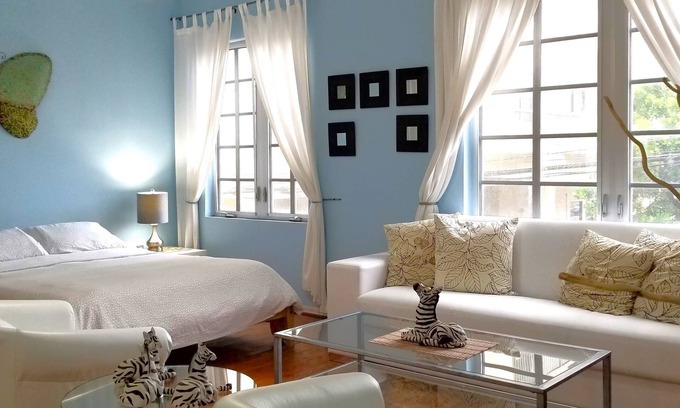 Flamingo/Lummus Apartamento | EL BARBIZON BEACH PAD (OCEAN DRIVE)