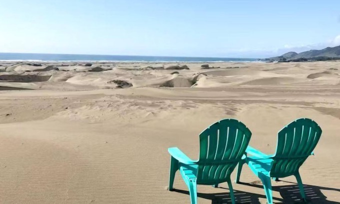 Inglenook Casa | Ocean Dunes Retreat - Cozy beach cottage just minutes from the beach!