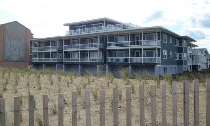 Dewey Beach Condominio | Ocean Front 1bdrm/1bath Condo w/Great Ocean Views!