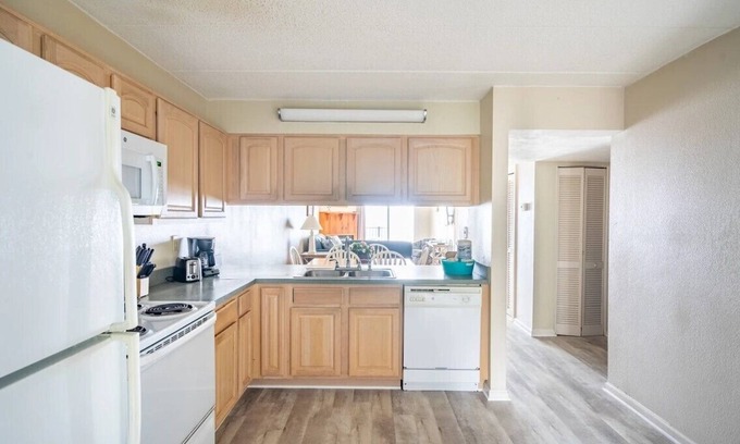 Nags Head Complejo | Ocean Front 2-bedroom Condo in Nags Head