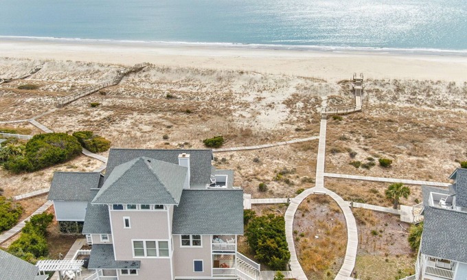 South Beach Casa | Ocean Front Cottage Pet Friendly with Bhi and Shoals Clubs