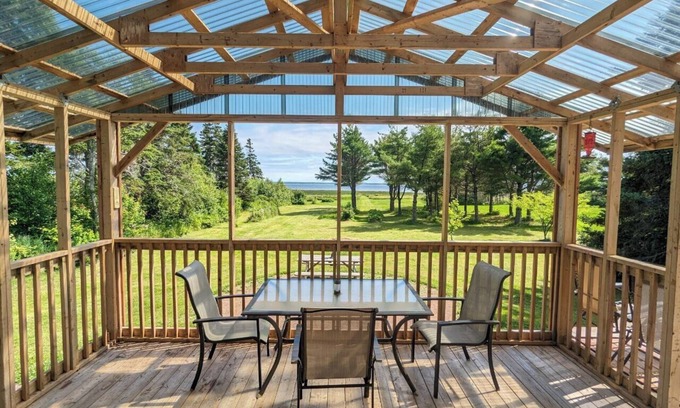 Bayside Cabaña | Ocean Front Cozy Cottage Home on Private Beach & Boardwalk With Pool