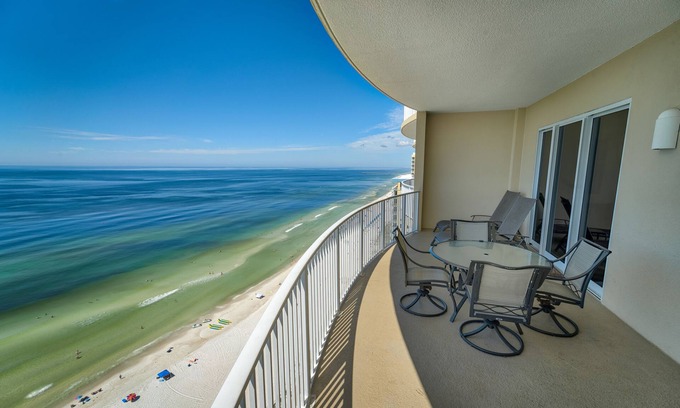 Long Beach Condominio | 5 ESTRELLAS CONDOMINIO EN PRIMERA LINEA DE PLAYA PISO 21 CON BCH CHR RNT GRATIS
