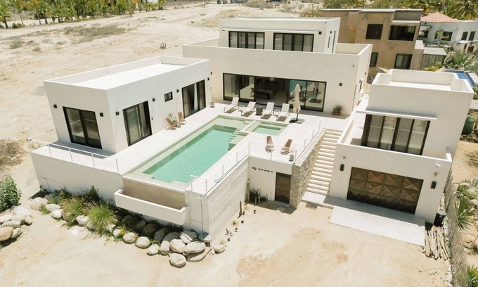 Todos Santos Casa | Ocean Front, Retreat house w/private pool/hot tub-5min from the beach
