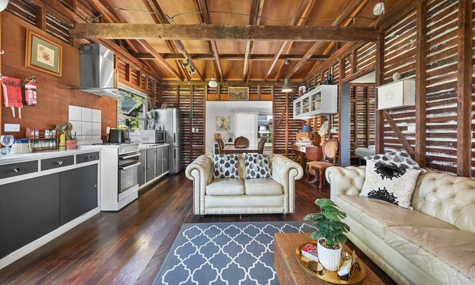 Seventeen Seventy Casa | Omaroo - Town of 1770