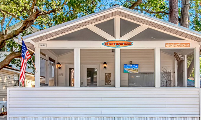 Surfside Beach Casa | Ocean Lakes, Beach, Seasonal Waterpark, Indoor/Outdoor Pool, Arcade, Cafés, Golf