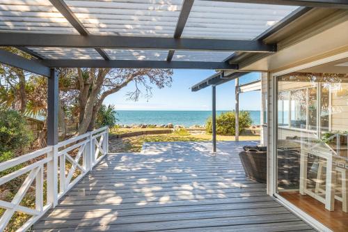 Beachmere Casa | Ocean Pearl - 3 bedroom beachfront property!