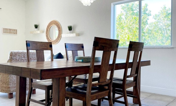 Alice Town Apartamento | Ocean Pearl Bimini Bay Entire Condo Close to Pool with an optional golf cart