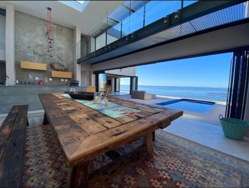 St. Helena Bay Villa | Ocean pearl seafront villa