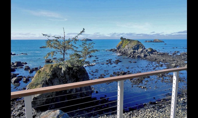 Crescent City North Casa | Impresionante experiencia de The Pacific's Edge - Ocean's Edge Cabin