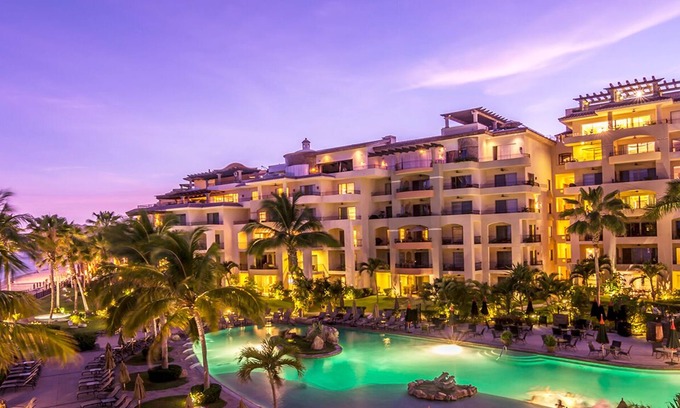 Colonia El Progreso Condominio | Ocean View 1 Bedroom Condo Cabo San Lucas, multiple restaurants, spa and gym
