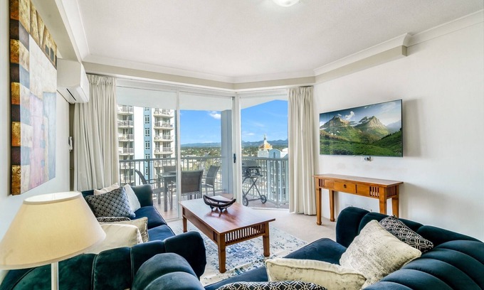 Broadbeach Apartamento | Ocean View 2-Bed with Pools, Spa, Sauna, Gym & BBQ