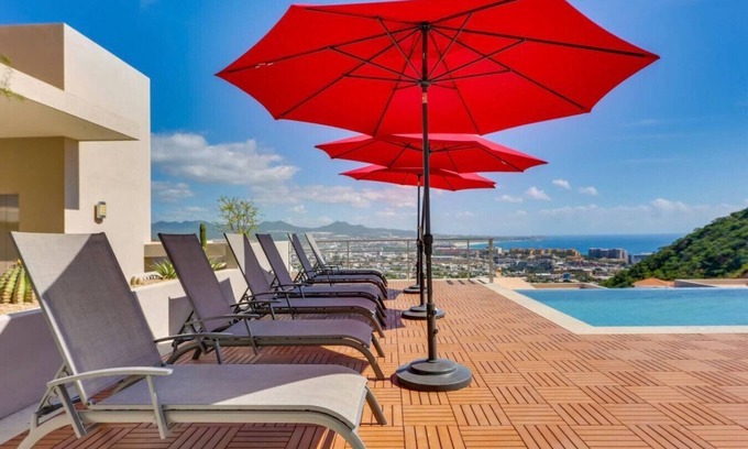 Libertad Condominio | Ocean View, 2 Infinity Pools, Pedregal, Walkable