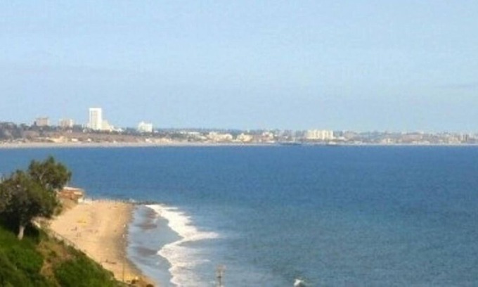 Malibu Villa | Vista al mar 3000 pies cuadrados Villa a pasos de la playa de arena, cerca de lugares de interés - para 12 personas