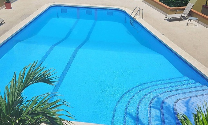 Playa Flamingo Condominio | Nuevo, vista al mar y en el corazón de Playa Flamingo. A pie de dos playas diferentes.