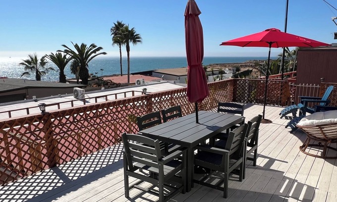 El Pescador Casa | Ocean view and walking distance from the beach or Lobster Village!