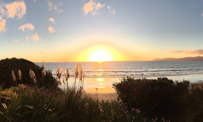Paraparaumu Casa | Ocean view Bach