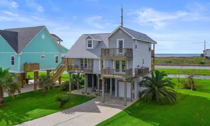 Pointe San Luis Casa | Ocean View Beach Getaway
