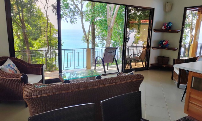 Dominicalito Villa | Spacious Ocean view 3 bedroom villa