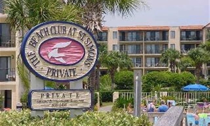 Saint Simons Island Condominio | CONDO CON VISTA AL MAR EN LA PLAYA CLUB UNIT 425 EN LA PLANTA SUPERIOR - GRAN VISTA AL OCÉANO
