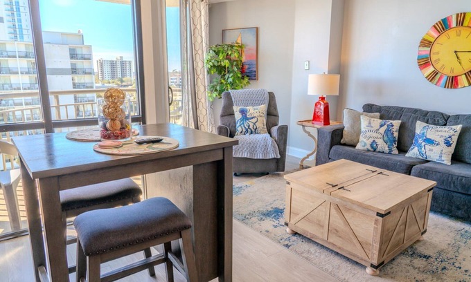 Myrtle Beach Chalet De Esquí | Ocean View King Suite! Sleeps 4 Meridian Plaza 705