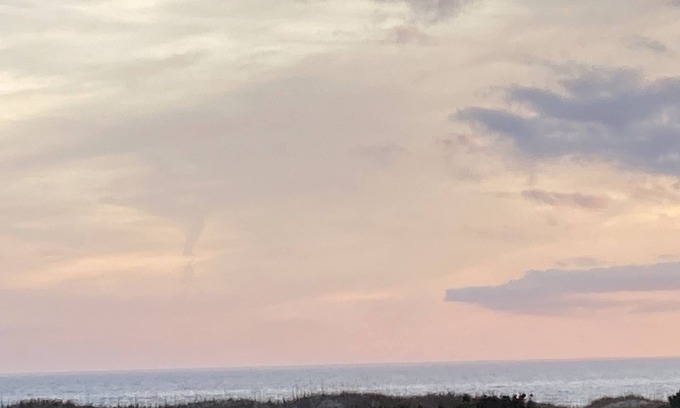 Morehead City Condominio | Ocean View, King Bed, Sleeps 5