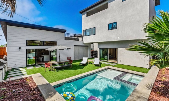 Point Loma Casa | Ocean View Modern & New w/Pool