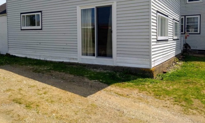 Meteghan Casa | ocean view one bedroom one bath two storey apartment