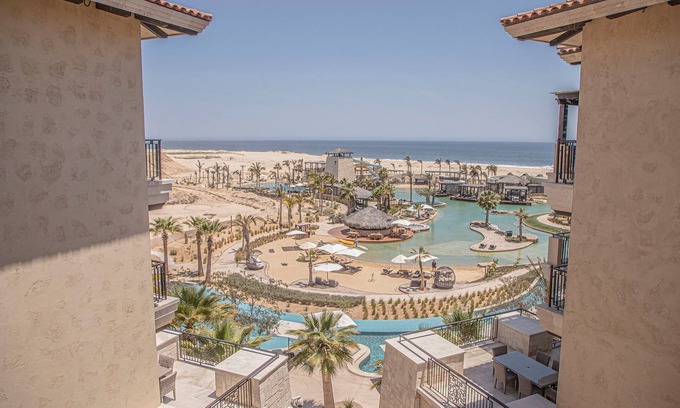 Los Cangrejos II y III Casa | Ocean View Penthouse in Private Golf Community