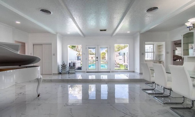Bay Area Casa | Ocean View + Poolside Opulence Tennis and HotTub
