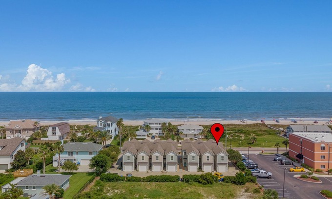 Fernandina Beach Casa | Ocean View Townhome frente a la hermosa playa de Amelia Island