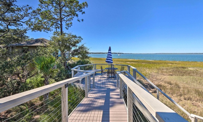 Sea Pines Casa | Ocean-View Treetop Escape w/ Fire Pit!