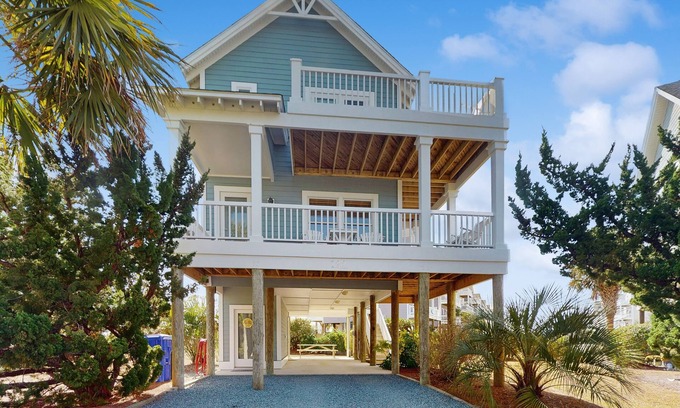 Surf City Casa | Ocean view home with shared pool and close beach access