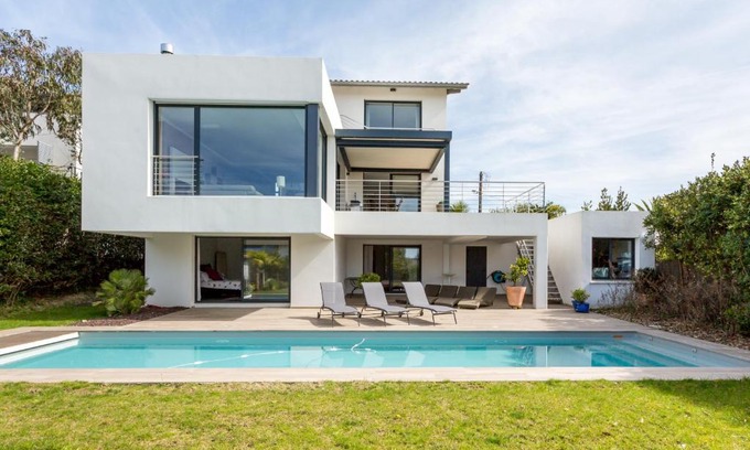 Biarritz Villa | Ocean View Villa