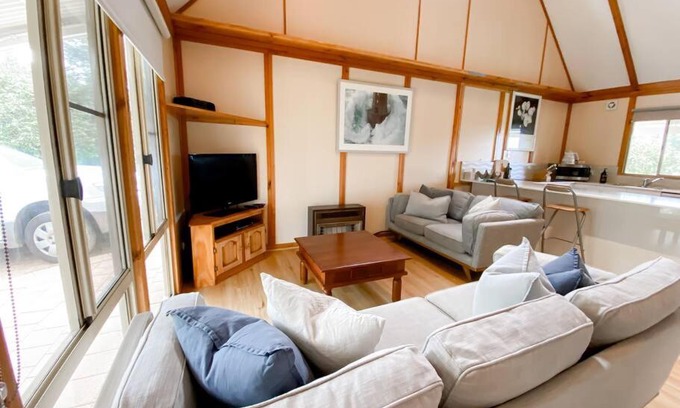 Prevelly Casa | Ocean View walk to the beach & Surfers Point - Margaret River Properties