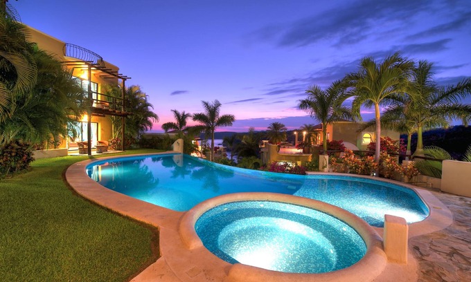 Santa Maria Huatulco Condominio | Vistas al mar, acceso a la playa, casita española de la bahía (condominio)